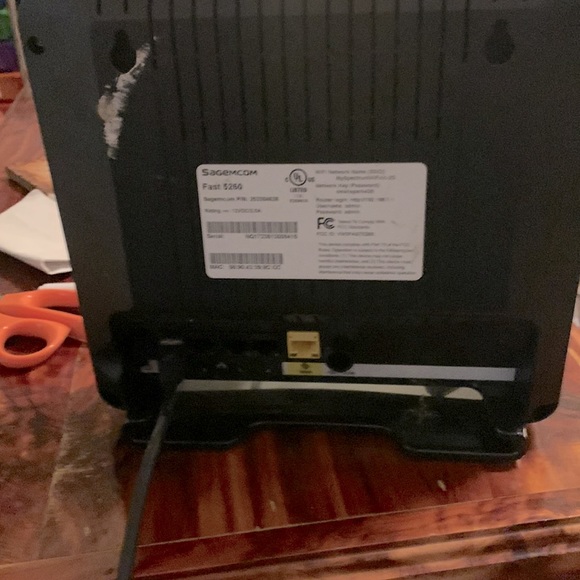 Sagemcom 5260 1000 Mbps Wireless Router - Black - Picture 2 of 6